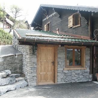 Cascada Gris